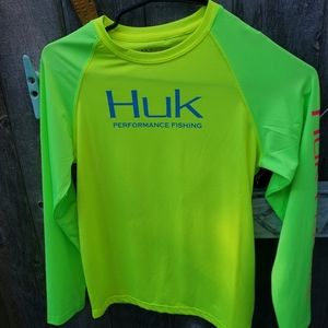 HUK Pursuit fishing shirt